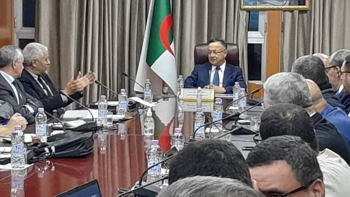 بيان لقاء السيد كمال بداري، وزير التعليم العالي والبحث العلمي، مع الكفاءات العلمية الجزائرية بالخارج 2
