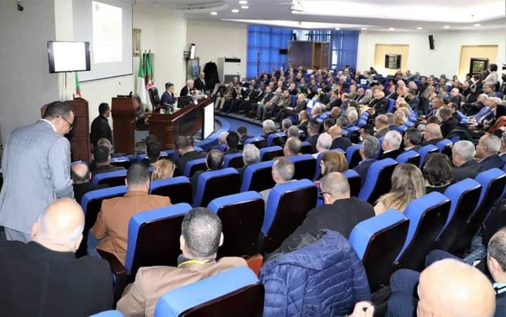 افتتاح أشغال الندوة الوطنية للجامعات