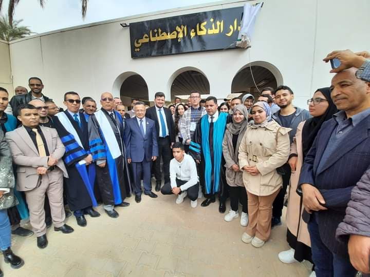 زيارة عمل وتفقد لوزير التعليم العالي و البحث العلمي رفقة وزير اقتصاد المعرفة والمؤسسات الناشئة إلى المدينة الجامعية لورڨلة 1