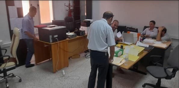 تسليم شهادة النجاح المؤقتة لطلبة الماستر 2