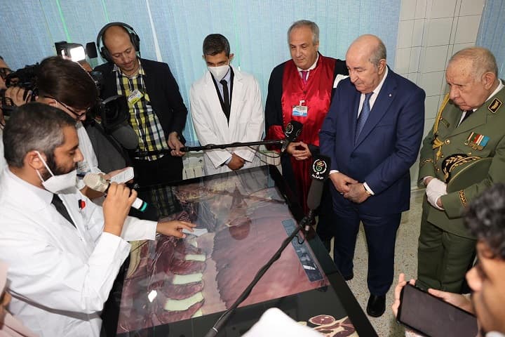 رئيس الجمهورية السيد عبد المجيد تبون يدشن كلية للطب بجامعة الجلفة 2