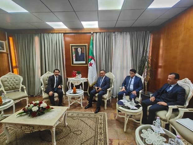 إستقبال سفير جمهورية تركيا بالجزائر