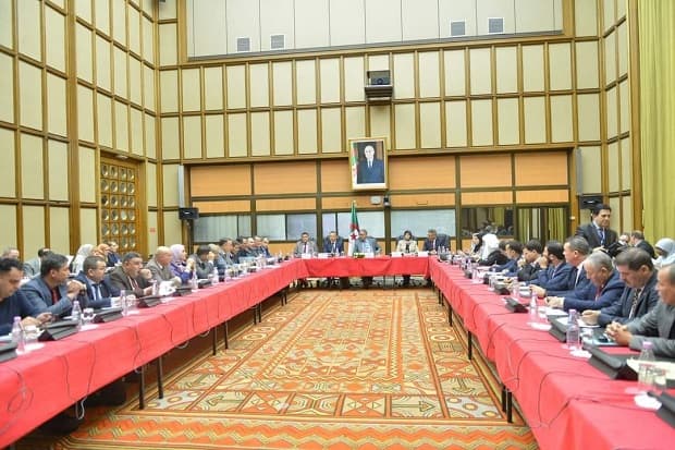 جلسة إستماع لعرض ميزانية قطاع التعليم العالي والبحث العلمي لسنة 2024 1