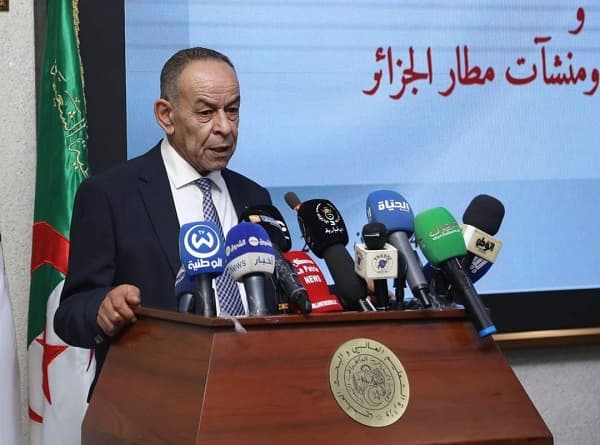 التوقيع على اتفاقية بين مؤسسات جامعية و شركة تسيير مصالح و منشآت مطار الجزائر 1