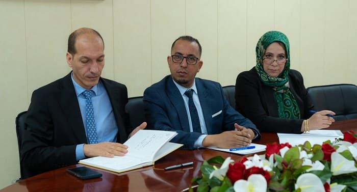 وزير التعليم العالي والبحث العلمي يترأس اجتماع عمل مع مجلس مديرية الجامعة 4