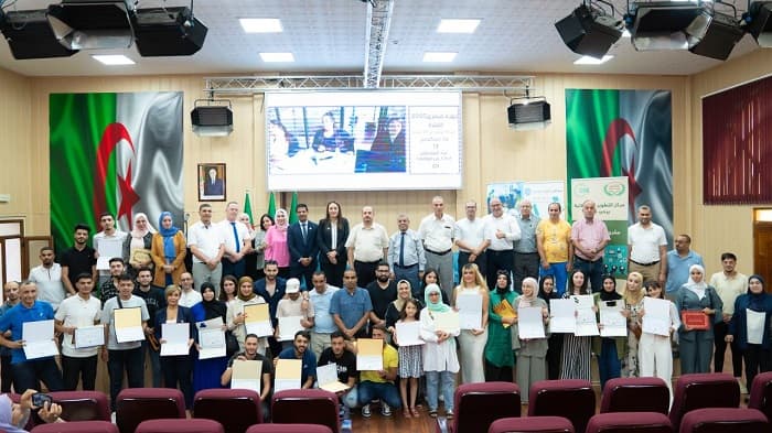 جامعة التكوين المتواصل تختتم السنة المقاولاتية مع شركائها وتسلم الشهادات لطلبتها المتكونين