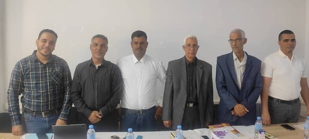 مناقشة أول مذكرة تخرج للحصول على شهادة مشروع مؤسسة اقتصادية