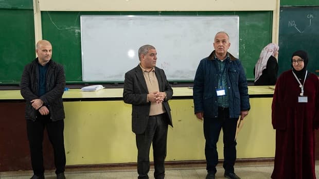 زيارة تفقدية لمدير الجامعة الى مركز التكوين المتواصل الجزائر شرق