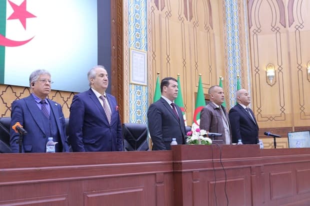 مشاركة مدير الجامعة في أشغال الندوة الجهوية لجامعات الوسط بولاية المدية