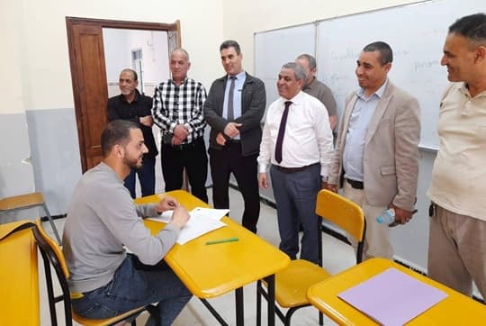 زيارة مدير الجامعة إلى مركز خميس مليانة
