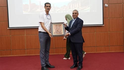 تكريم رواد الشفافية من خريجي أول دفعة ماستر “الشفافية ومكافحة الفساد” بجامعة التكوين المتواصل 6