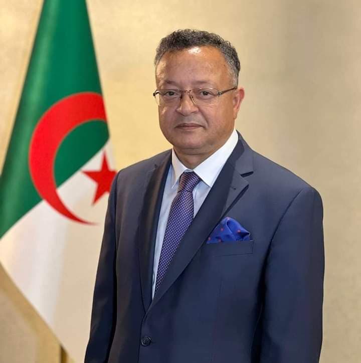 تهنئة وزير التعليم العالي والبحث العلمي للطلبة الناجحين في شهادة البكالوريا 2023