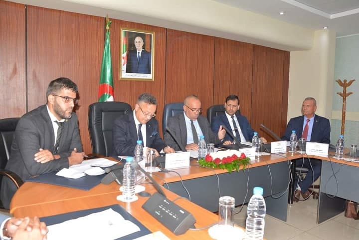 لجنة التربية بالبرلمان تستمع لعرض وزير التعليم العالي والبحث العلمي