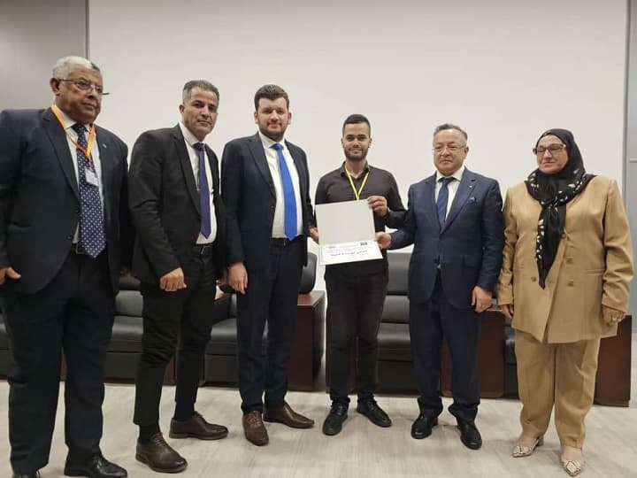 تكريم الطلبة من طرف وزير التعليم العالي والبحث العلمي