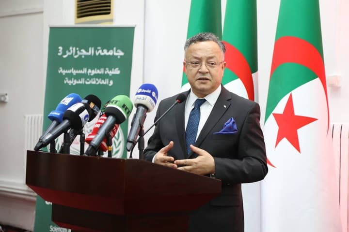 إفتتاح دورة تكوينية لفائدة الصحفيين