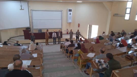 زيارة مدير الجامعة إلى مركز الشلف